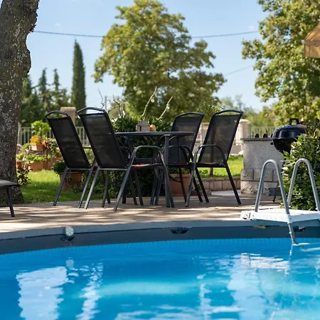 Apartment Holiday Kalic Stokovci
