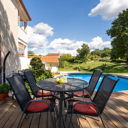 Holiday Kalic Apartment *