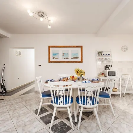 Holiday Kalic Apartment Stokovci